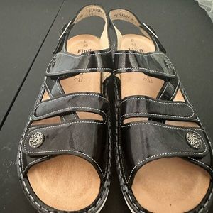 finn comfort gomera women’s sandals